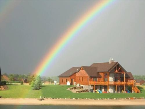 Castle-Rock-Lake-Wisconsin-Pavloski-Development-Rainbow-01